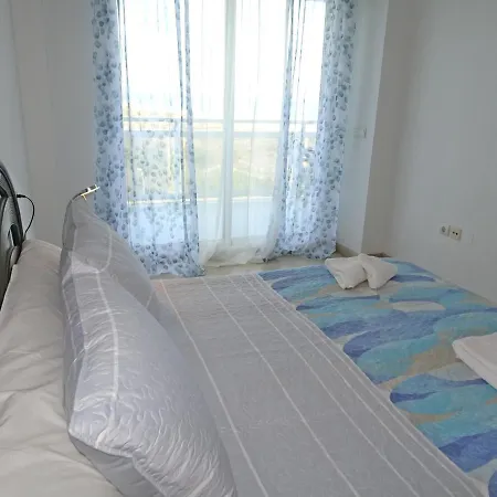 Aigua Blava Primera Línea - Alquiler Solo Familias Appartamento *